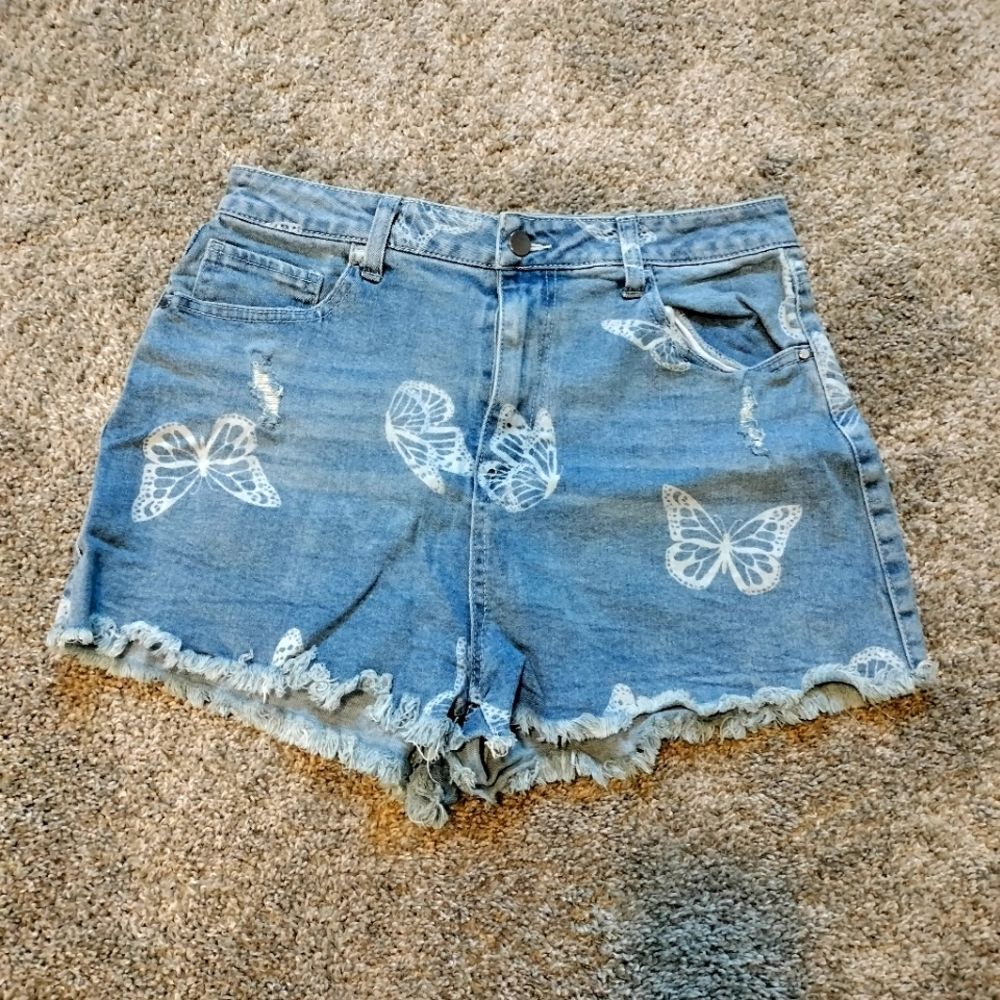 Tinseltown Butterfly Print Hi-Rise Distressed Frayed Denim Mom Shorts Sz 13